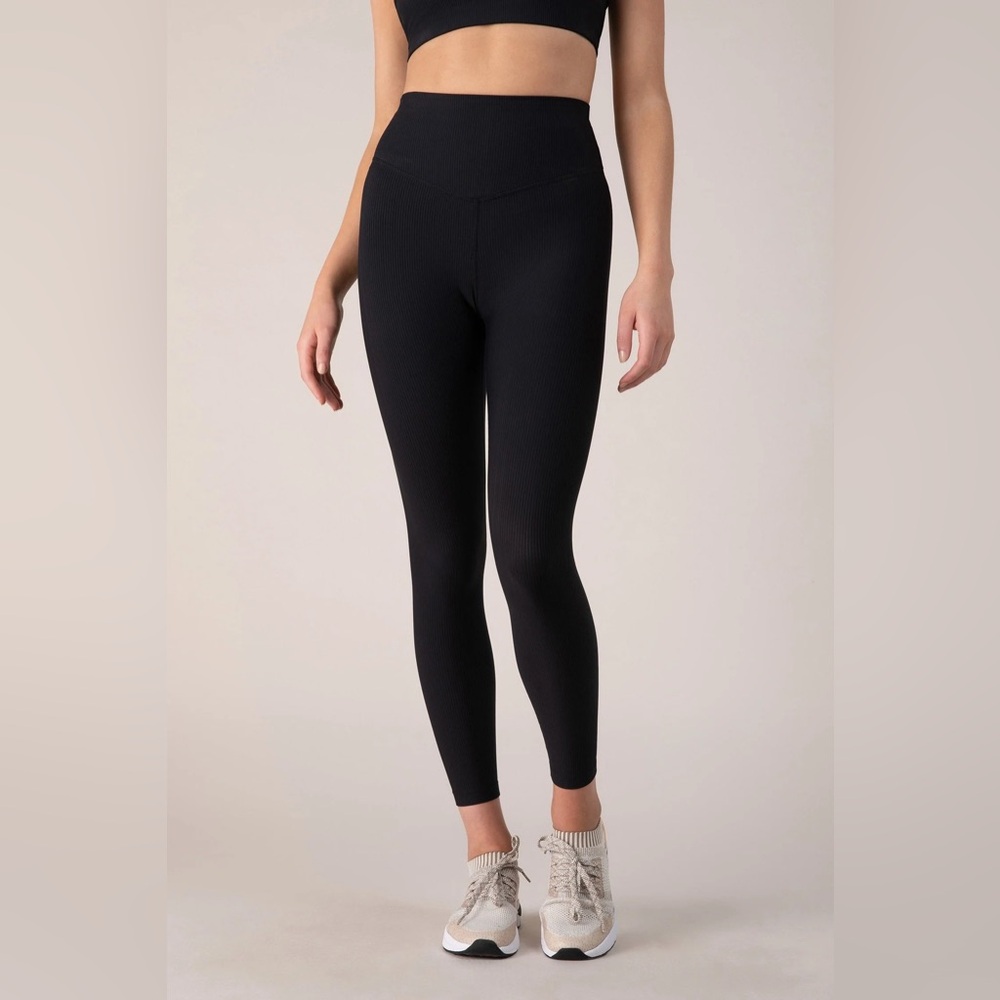 7/8 Black ribbed leggings by Bloch